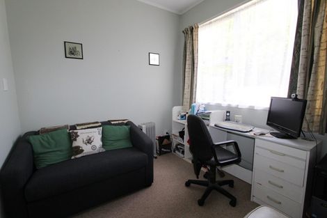 Photo of property in 2 Davidson Crescent, Pahiatua, 4910