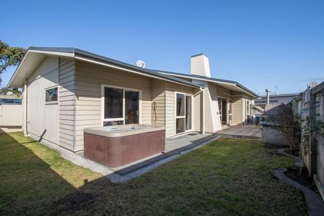 Photo of property in 14 Ocean Breeze Drive, Waihi Beach, 3611