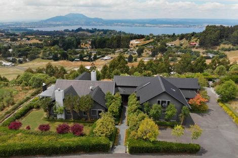 Photo of property in 115 Highland Drive, Acacia Bay, Taupo, 3385