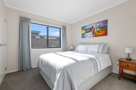 Photo of property in 24 Marion Crescent, Papamoa Beach, Papamoa, 3118