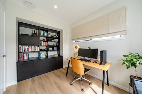 Photo of property in 8 Ramarama Lane, Crofton Downs, Wellington, 6035