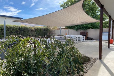 Photo of property in 4 Farrier Court, Cromwell, 9310