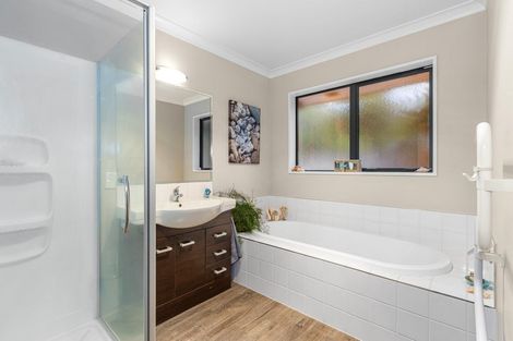 Photo of property in 10 Mokihi Gardens, Hillmorton, Christchurch, 8024