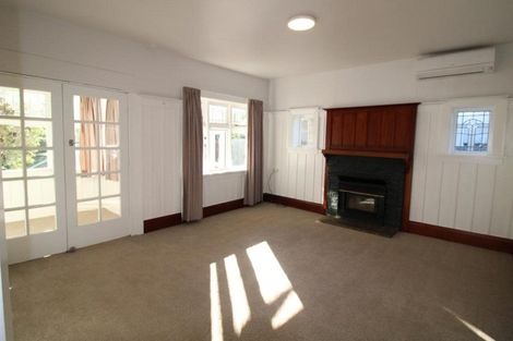 Photo of property in 44 Garreg Road, Bryndwr, Christchurch, 8052