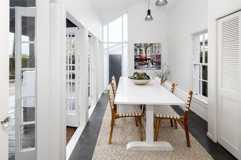 Photo of property in 72 Mellons Bay Road, Mellons Bay, Auckland, 2014