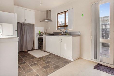 Photo of property in 1/41 Challen Close, Conifer Grove, Takanini, 2112