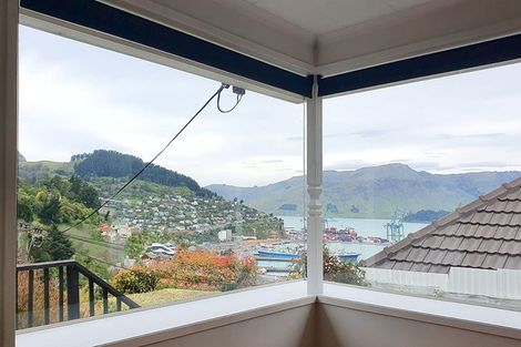 Photo of property in 19 Walkers Road, Lyttelton, 8082