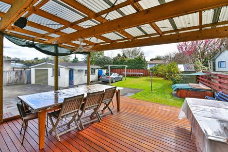Photo of property in 9 Resolute Way, Papakura, 2110
