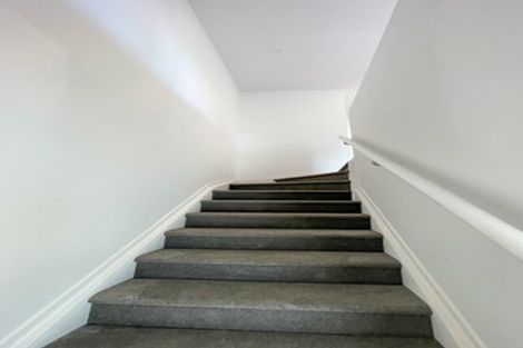 Photo of property in 1/7 South Pacific Place, Henderson, Auckland, 0612