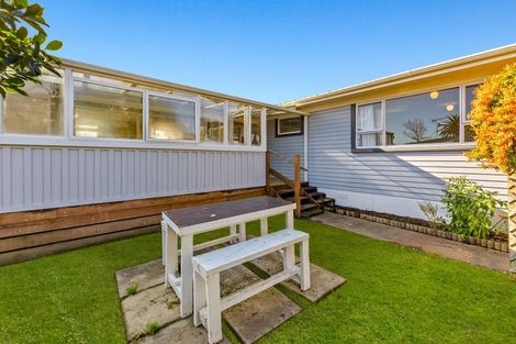 Photo of property in 53b Springs Road, Parakai, 0830