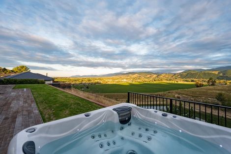 Photo of property in 45 Katania Heights, Brightwater, 7022