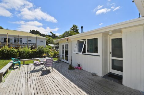 Photo of property in 17 Pakiri Road, Leigh, Warkworth, 0985