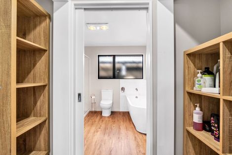 Photo of property in 27 Reserve Road, Waikuku Beach, 7473