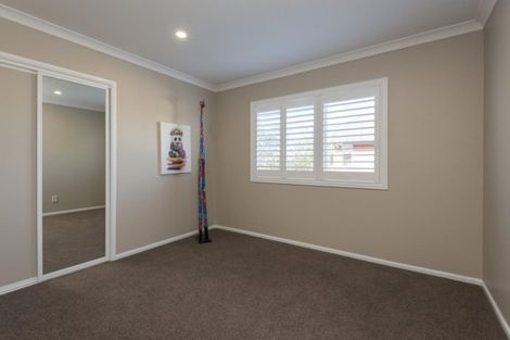 Photo of property in 2 Seclusion Lane, Parklands, Christchurch, 8083