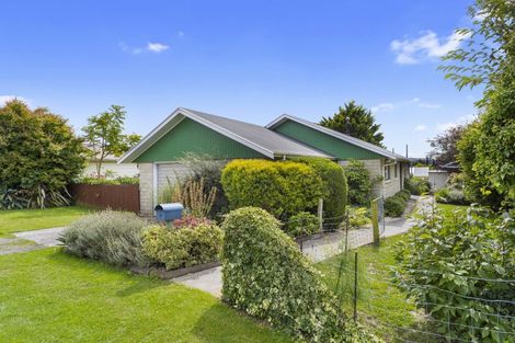 Photo of property in 14 Denham Terrace, Waikari, 7420