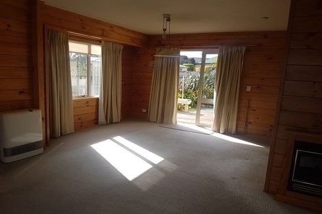 Photo of property in 7 Logan Way, Kelvin Grove, Palmerston North, 4414