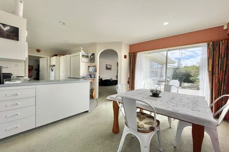 Photo of property in 10 Ruru Place, Tokoroa, 3420