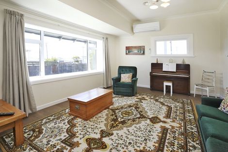 Photo of property in 25 Burrows Street, Bluff, 9814