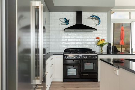 Photo of property in 157 Pukehina Parade, Pukehina, Te Puke, 3189