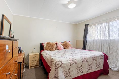 Photo of property in 8 Zurich Place, Weymouth, Auckland, 2103