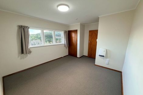 Photo of property in 3-5 York Place, Cannons Creek, Porirua, 5024