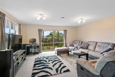 Photo of property in 1 Skerten Avenue, Hornby South, Christchurch, 8042