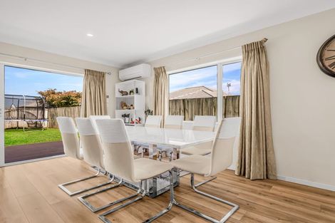 Photo of property in 21 O Ruamano Crescent, Pukekohe, 2120