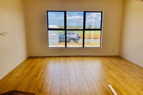 Photo of property in 8 Maxwell Road, Pukekohe, 2120