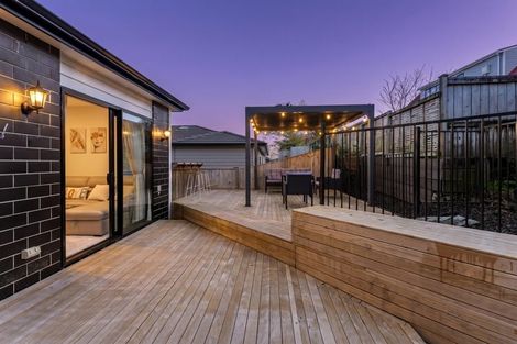 Photo of property in 33 Farranfore Road, Opaheke, Papakura, 2113