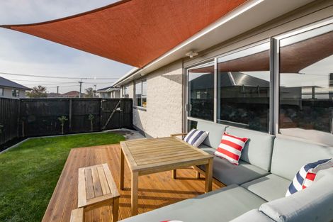 Photo of property in 2/19 Rookwood Avenue, New Brighton, Christchurch, 8083