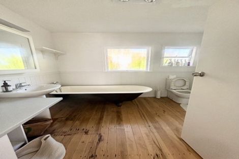 Photo of property in 12 Lynn Road, Bayview, Auckland, 0629