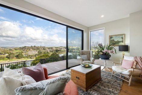 Photo of property in 25a Pohutukawa Avenue, Shelly Park, Auckland, 2014