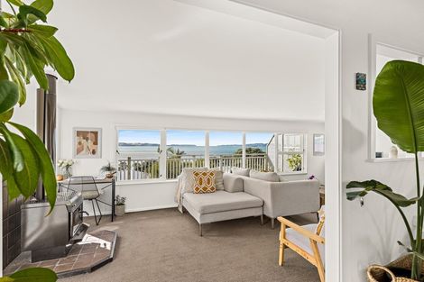 Photo of property in 6a Piccadilly Circus, Snells Beach, 0920