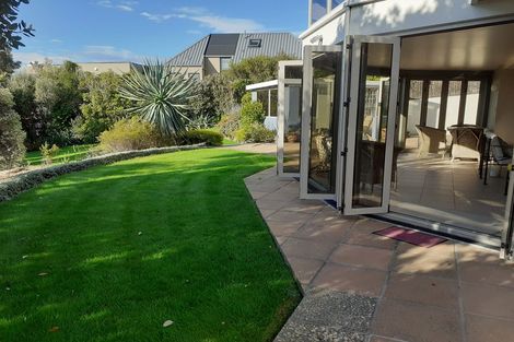 Photo of property in 76 Glenstrae Road, Redcliffs, Christchurch, 8081