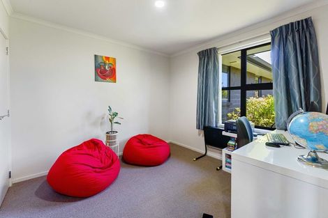 Photo of property in 9 Angus Way, Nikau Valley, Paraparaumu, 5032