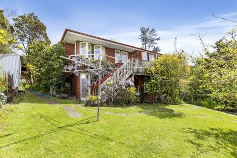 Photo of property in 63 Parkhill Road, Mellons Bay, Auckland, 2014