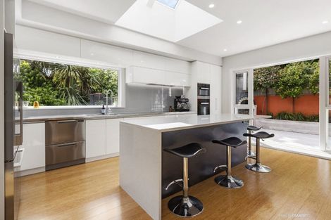 Photo of property in 82 Messines Road, Karori, Wellington, 6012