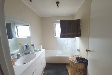 Photo of property in 8a Inver Street, Glen Eden, Auckland, 0602