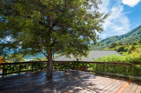 Photo of property in 16 Tai Close, Kaiuma Bay, Havelock, 7178