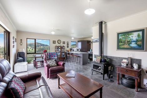 Photo of property in 237 J V Grant Road, Wellsford, 0973