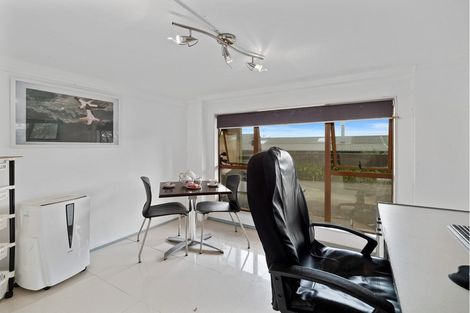 Photo of property in 1/2c Sunnynook Road, Sunnynook, Auckland, 0620