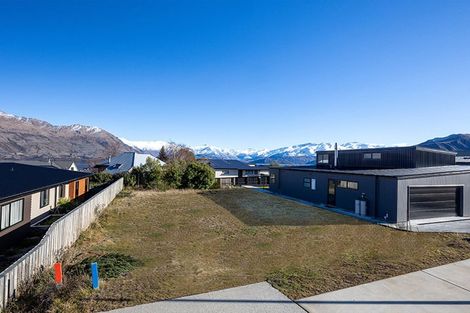 Photo of property in 16 Clearview Street, Wanaka, 9305