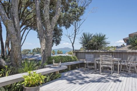 Photo of property in 7a View Road, Campbells Bay, Auckland, 0630