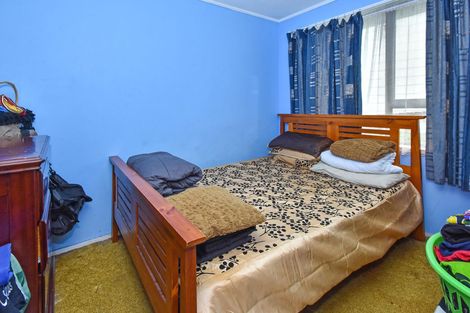 Photo of property in 15 Trounson Avenue, Clendon Park, Auckland, 2103