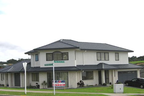 Photo of property in 26 Roy Maloney Drive, Henderson, Auckland, 0612