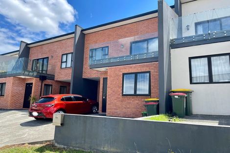 Photo of property in 6b Carlos Drive, Flat Bush, Auckland, 2016