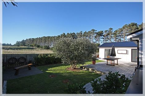 Photo of property in 3a Andrews Street, Foxton Beach, Foxton, 4815