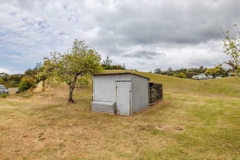 Photo of property in 111 Yorke Road, Haruru, 0204