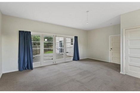 Photo of property in 2/5 Tara Street, Riccarton, Christchurch, 8041