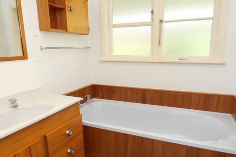 Photo of property in 42 Kiwi Road, Raumati Beach, Paraparaumu, 5032